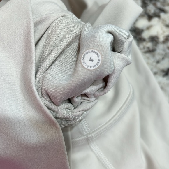 Lululemon align high rise crop leggings - Picture 5 of 8